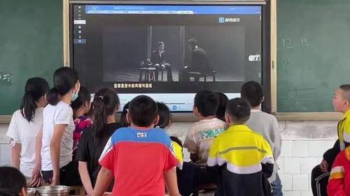 小学生唱歌视频