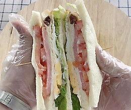 三明治做法视频,轻松学会美味多层次的家居美食