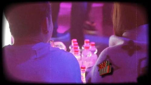 下人视频,真实生活背后的感人故事