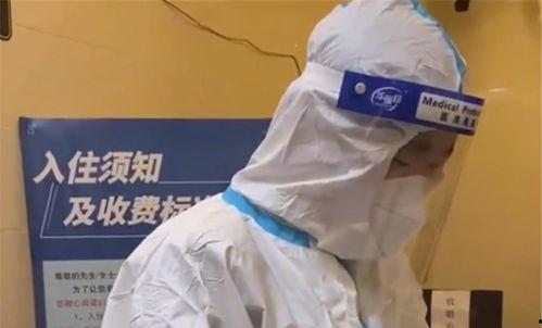 女生用卫生巾视频,揭秘女生使用卫生巾的日常瞬间