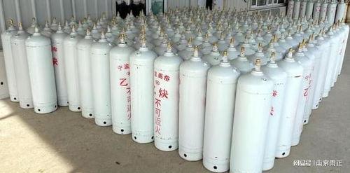 氧气瓶制作视频,从材料准备到成品展示